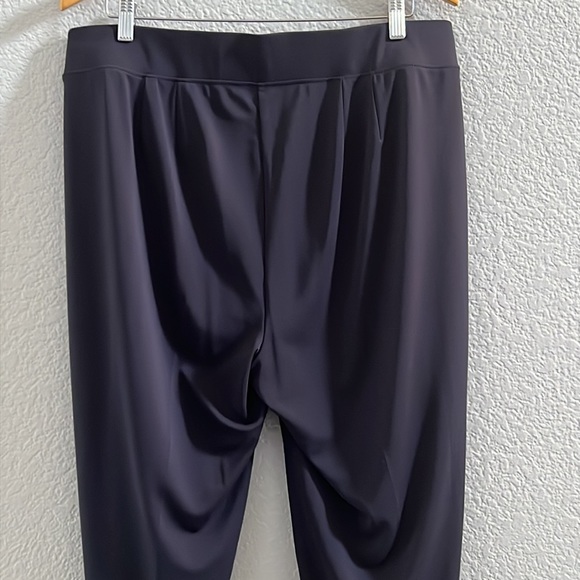 TALBOTS BLACK SHAPING ELASTIC WAIST LEGGINGS - Picture 6 of 7